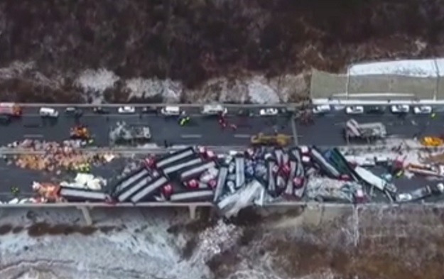 VIDEO U strašnom lančanom sudaru sudjelovalo 56 vozila, poginulo najmanje 17 ljudi