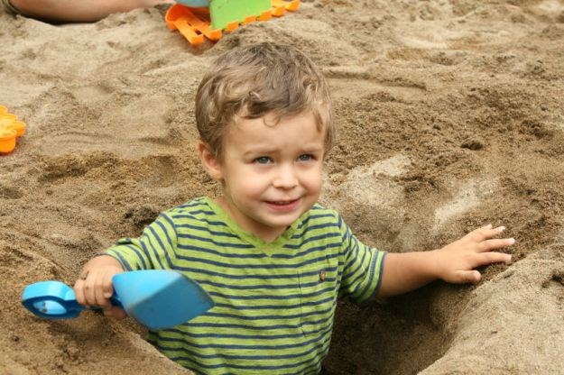 Kakvi mali kraljevi: Petogodišnjaci iskopali tunel i zbrisali iz vrtića
