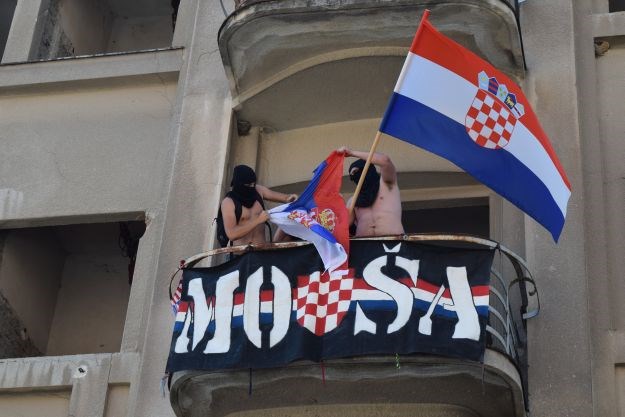 FOTO, VIDEO Ustaški dernek u Kninu zasjenio sjećanje na veličanstvenu pobjedu