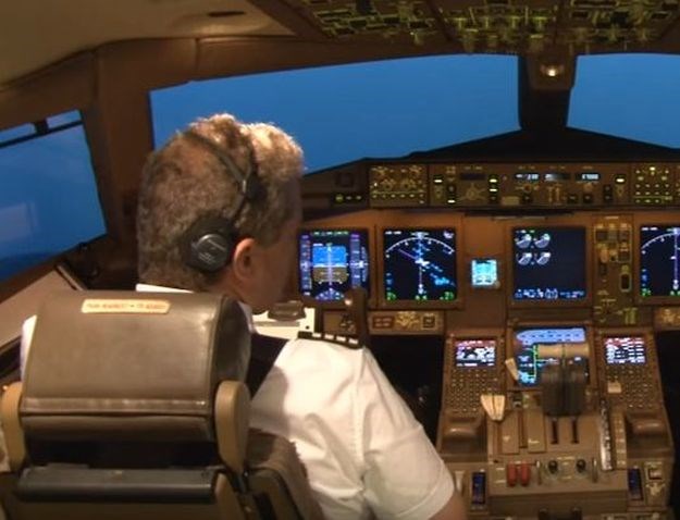 Pilot uhvaćen kako masturbira u kokpitu na visini od 11 500 metara