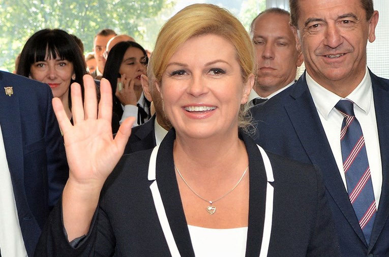 KOLINDA PISALA MAJKAMA SREBRENICE "Ne doživljavam se kraljicom Balkana, samo sam predsjednica"