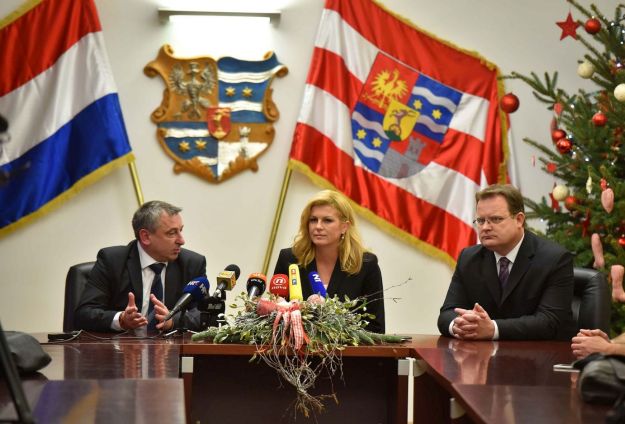 Tko je smjestio Kolindi: Vidite li što je čudno na ovoj njenoj fotki?