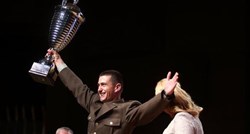 FOTO, VIDEO Najbolji hrvatski vojnik slučajno udario Kolindu na pozornici Lisinskog