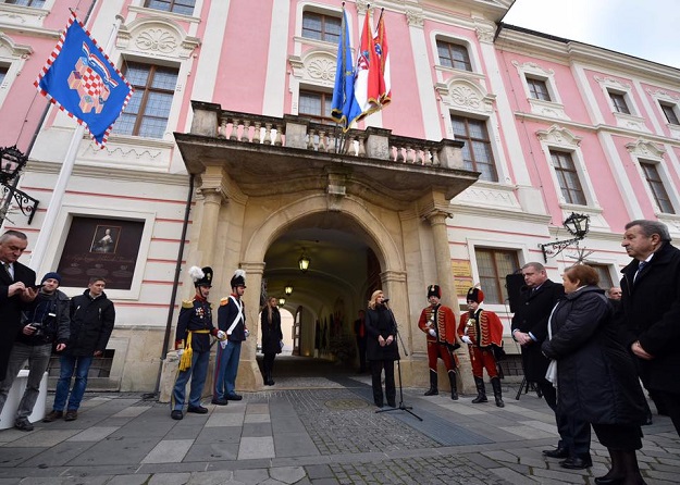 Kolinda u Čakovcu drobila o "domoljubnosti", učenik joj podigao zastavu