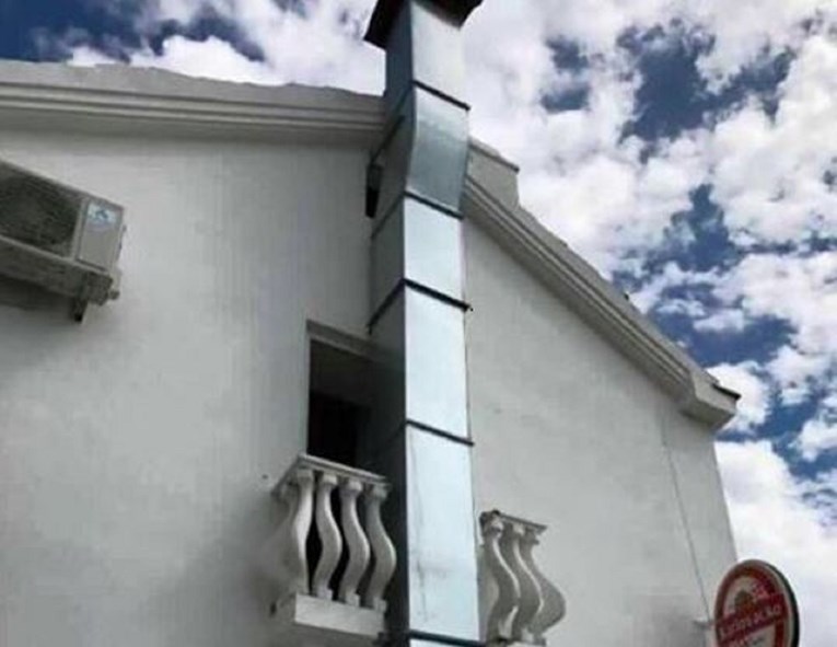 FOTO "Kolijevka arhitekture" iz Petrčana na Facebooku je hit, a sve je jasno s pogleda na fotku