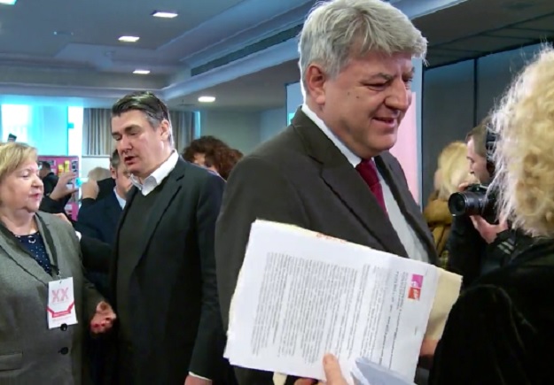 Milanović i Komadina održali govor na istom mjestu pa provocirali jedan drugoga