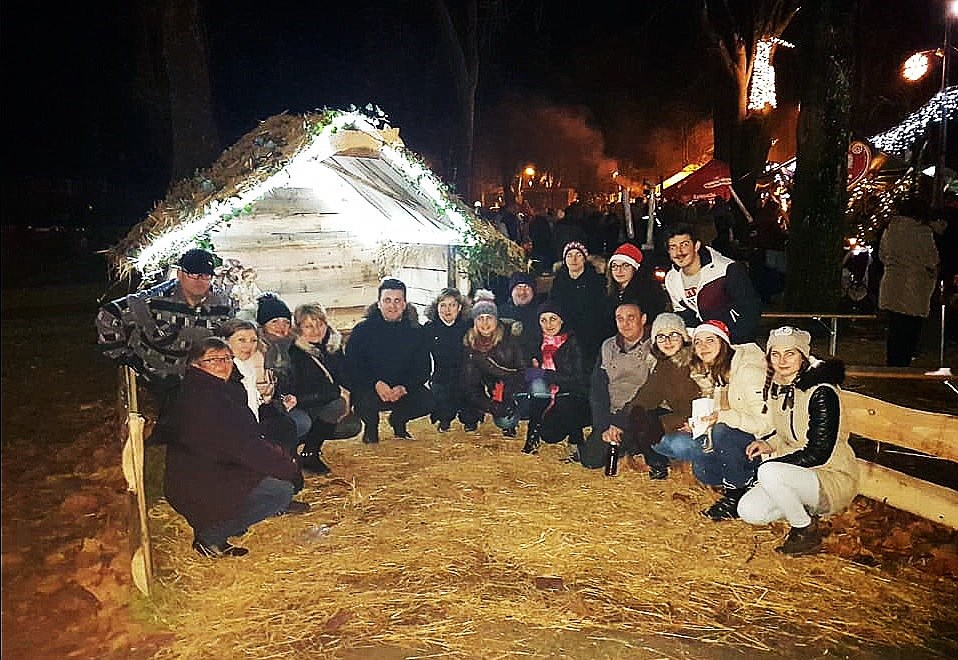 Advent u Velikoj Kopanici: Lovu od kobasica i rakije odnijeli HDZ-ovu načelniku