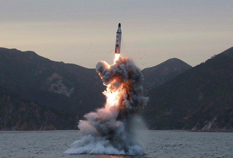 Sjeverna Koreja testirala raketni motor, Amerikanci upozoravaju na vojnu akciju