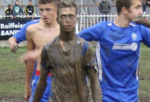 Kosovski talenti igraju do grla u blatu, Orban ponudio izgraditi stadion