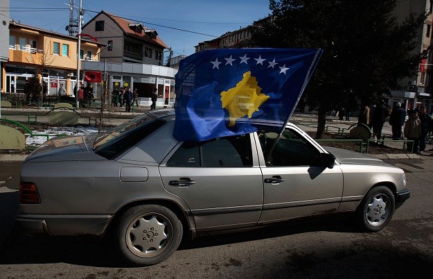 Kosovo slavi neovisnost u sjeni masovnog iseljavanja: "Što drugo možemo? Ovdje nema posla"