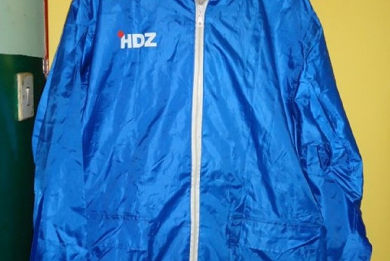 Najjači oglas na internetu: "Prodajem HDZ jaknu, pomaže u dobivanju posla"