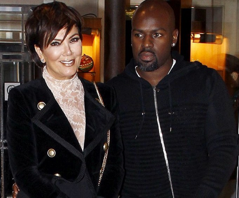 62-godišnja majka Kim Kardashian želi dijete s 25 godina mlađim dečkom