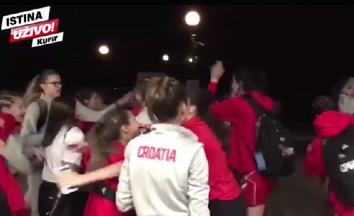 HRVATICE ODUŠEVILE REGIJU Pogledajte kako su srpskim košarkašicama čestitale na velikoj pobjedi