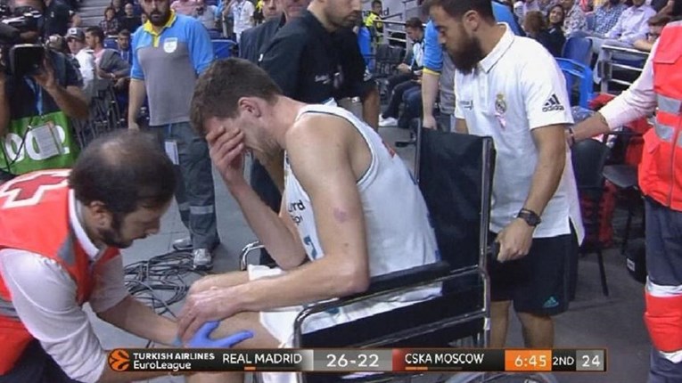 TEŠKA OZLJEDA Srpski reprezentativac uplakan u invalidskim kolicima napustio teren