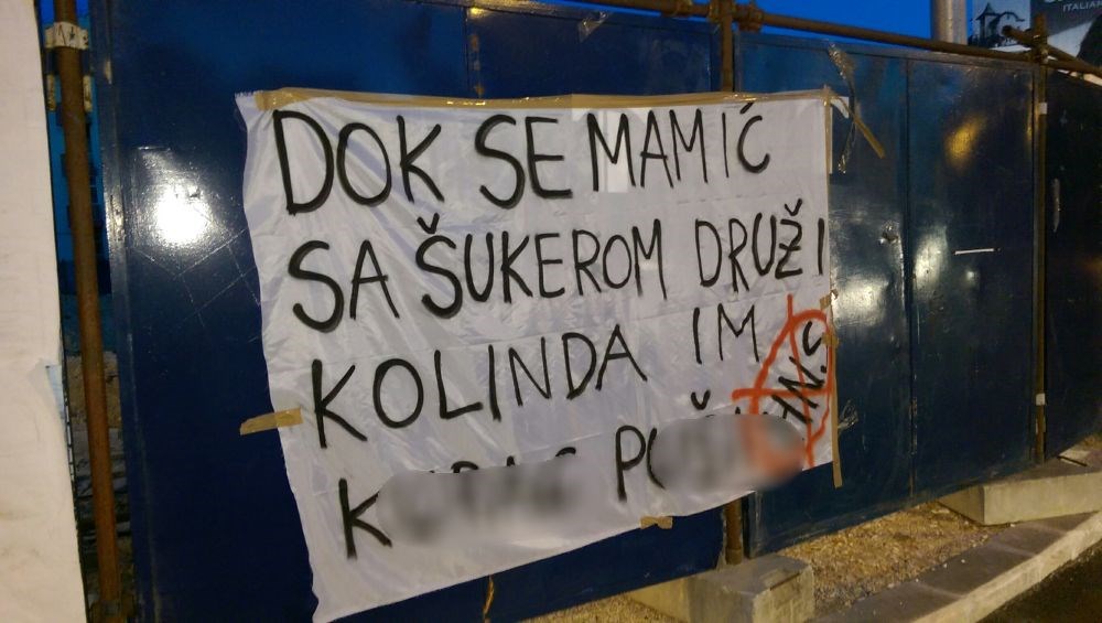 Novi transparent u Splitu: Dok se Mamić sa Šukerom druži, Kolinda im...
