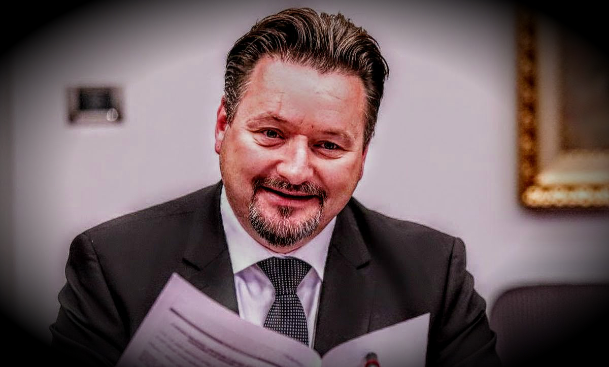 Ministar uprave priznao da nisu u stanju izbrojati koliko ima uhljeba