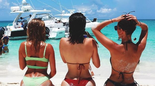 FOTO Bolja i od Kim: Kylie Jenner rođendan proslavila gurajući guzu u prvi plan