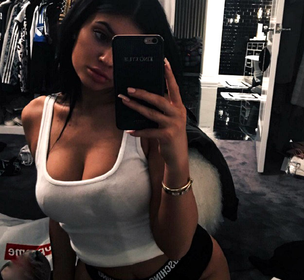 HIV razlog drame? Dečko Kylie Jenner bio s istom porno zvijezdom kao Charlie Sheen