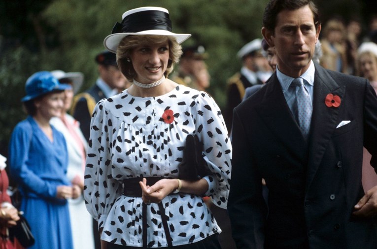 Princeza Diana u tajnim snimkama priznala: "Pokušala sam si prerezati žile, a noću sam sanjala nju"