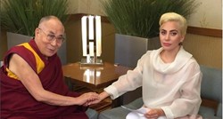 VIDEO Razbjesnila kineske fanove: Lady Gaga se susrela s Dalai Lamom