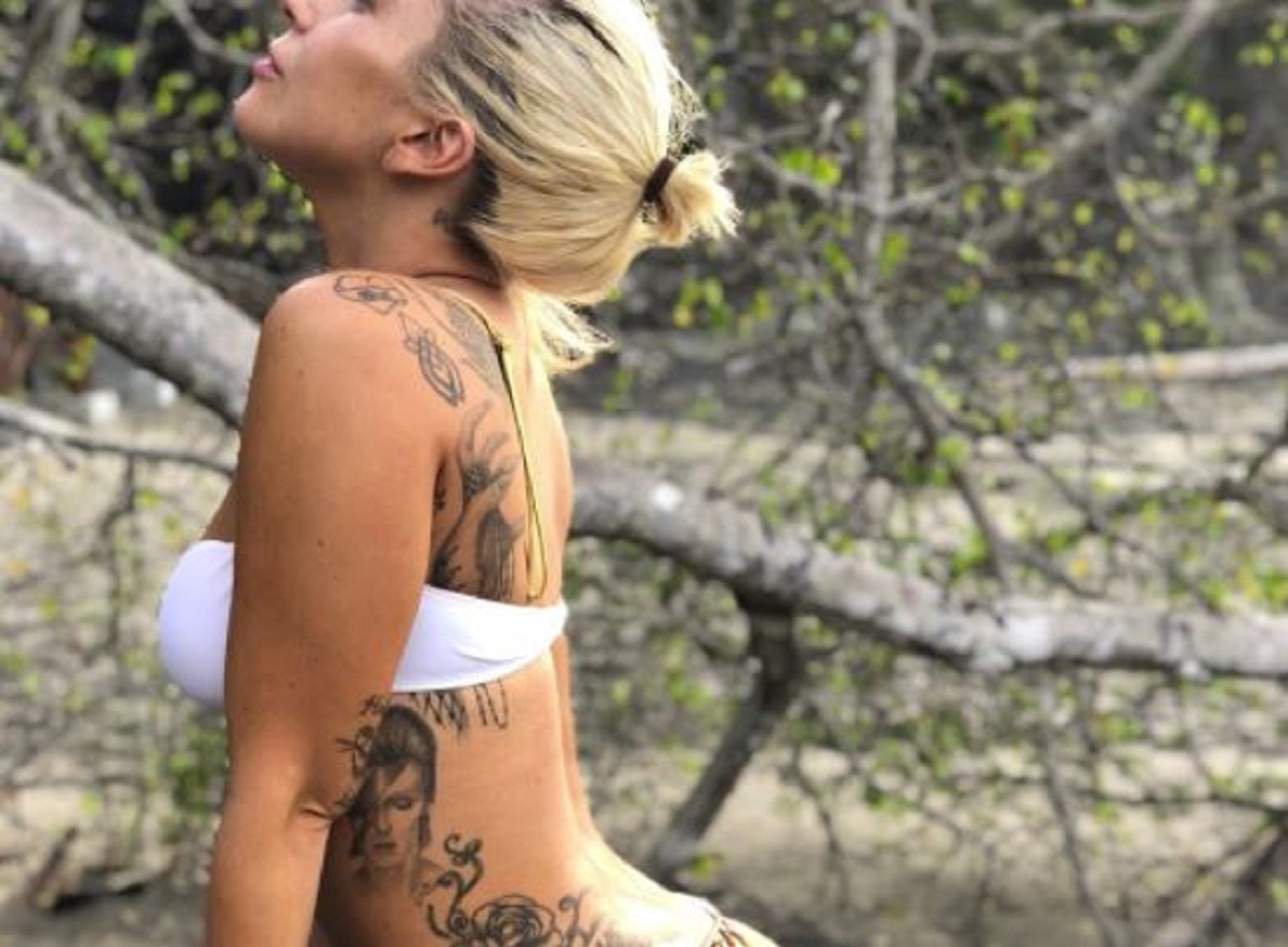 FOTO Lady Gaga pokazala golu guzu u minijaturnim tangicama