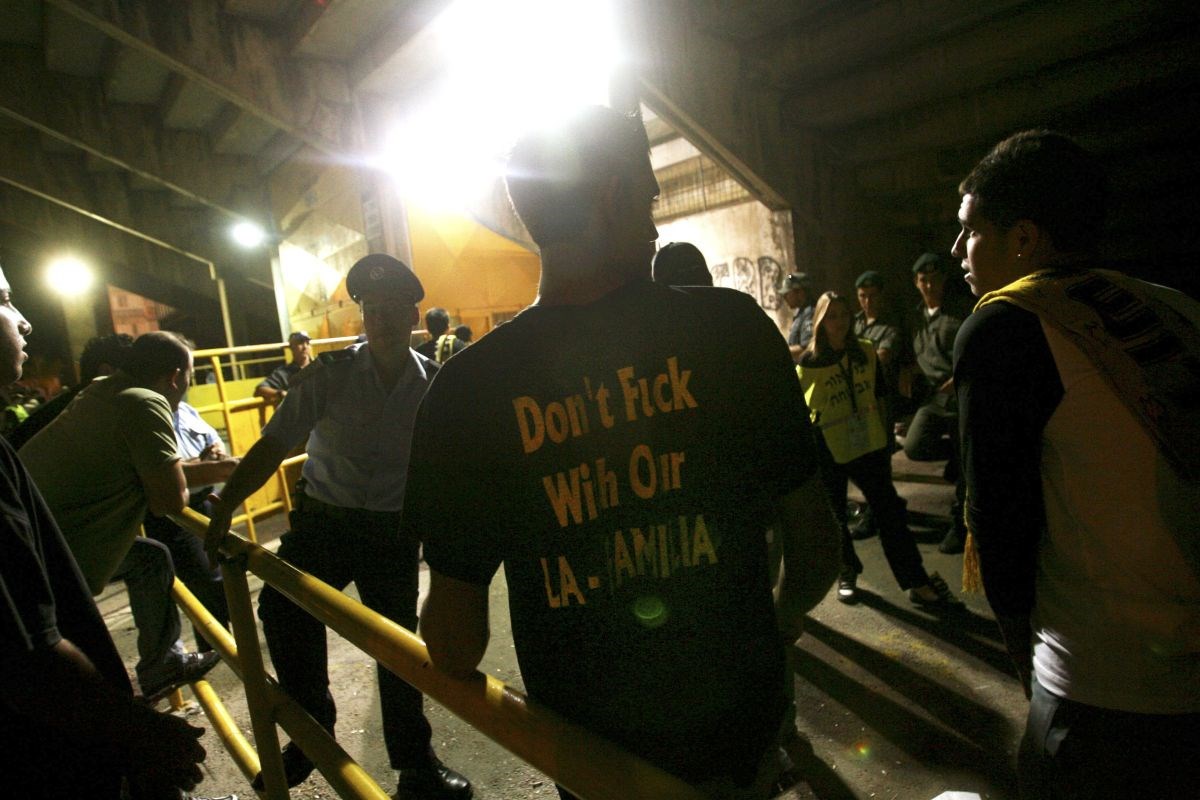 KLUB U RUKAMA LA FAMILIJE "Mi smo najveći rasisti u nogometu i na to smo ponosni"