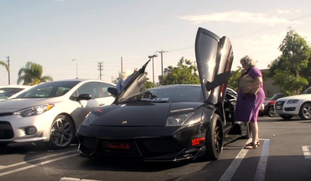 Vožnja za pamćenje: Pogledajte kako su se bakice provele u Lamborghiniju