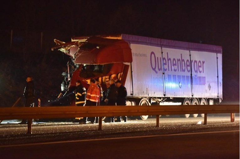 FOTO Lančani sudar na autocesti A1, ima ozlijeđenih