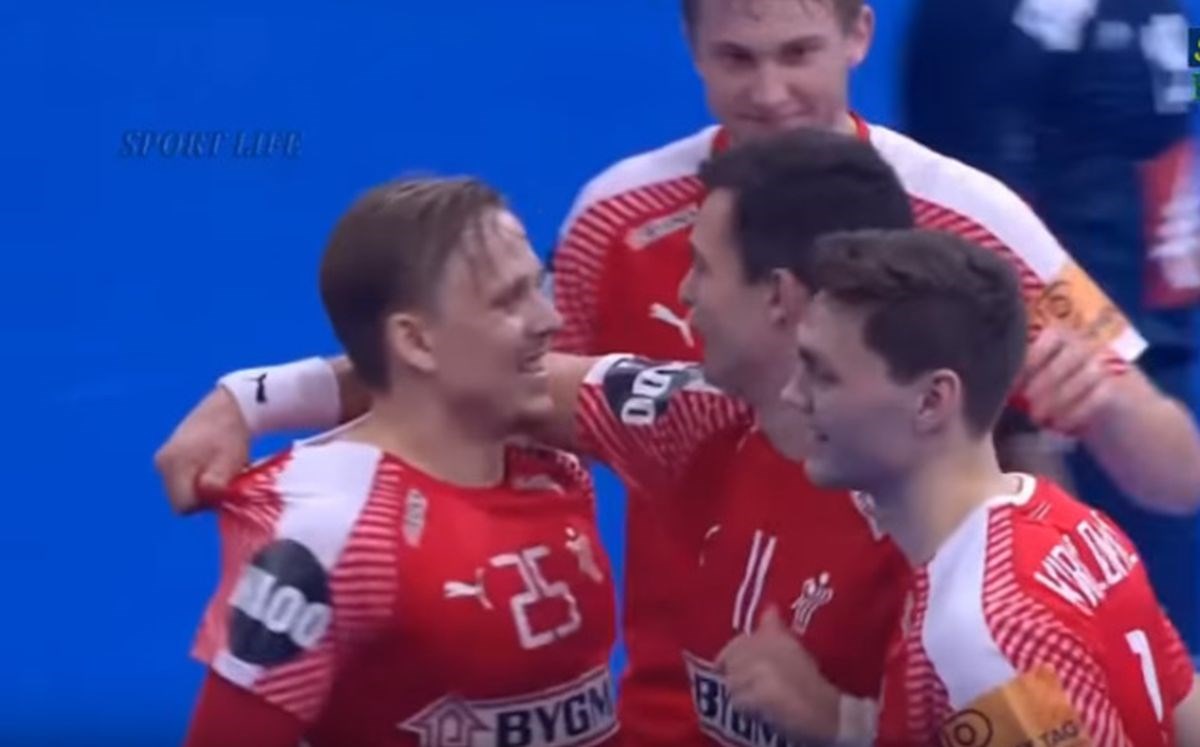 Danci u zadnjoj sekundi srušili Francuze usred Pariza pred Euro u Hrvatskoj