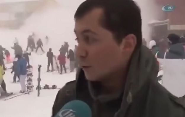 VIDEO Lavina gutala ljude, a menadžer hotela se smijao: "Ljudi su sretni, lijepo brinemo o njima"