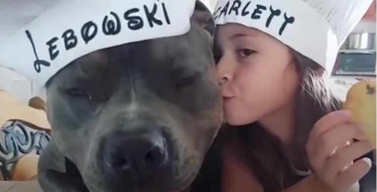 VIDEO Predivno prijateljstvo između djevojčice i pit bulla prikazano kroz predivne fotografije i pjesmu
