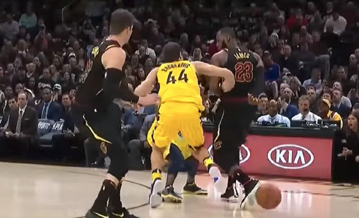 LEBRON IZLUDIO BABU Bogdanović se služio hrvačkim zahvatima, James ga slao po ćevape