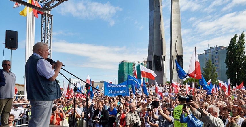 Bivši poljski predsjednik pridružio se prosvjedima protiv pravosudne reforme