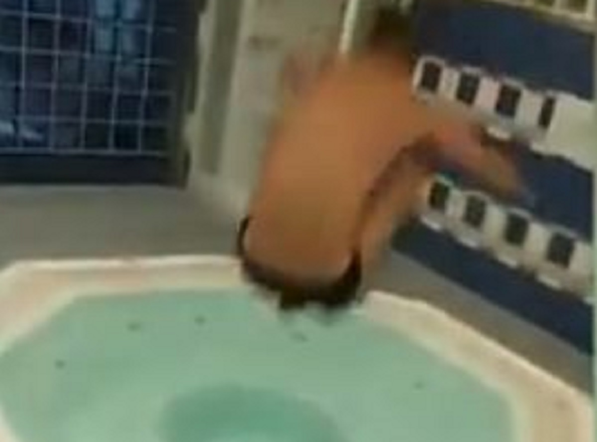 BOMBOM U JACUZZI BERNABEUA Ovako se slavi pobjeda nad Realom u njegovom hramu!