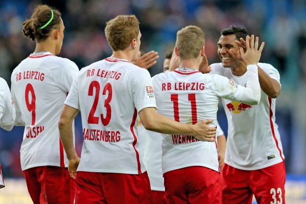 Senzacija u Bundesligi: Bayernu se na vrhu pridružio dojučerašnji drugoligaš sa crvenim krilima