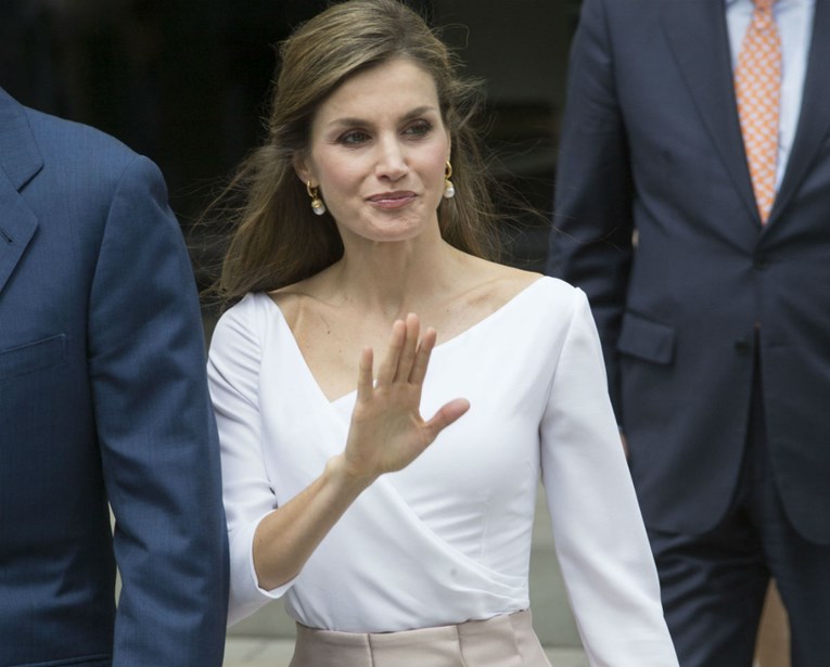 Kraljica Letizia nakon Zare obukla komad iz još jednog high-street dućana