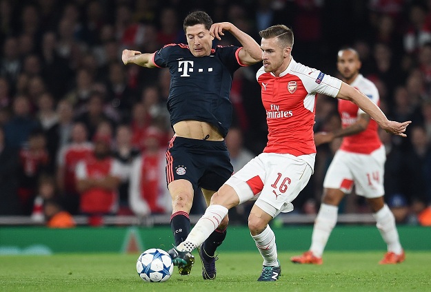 Večer vratara u Londonu: Čech za desetku, Neuer obranio čudo, pa poklonio Arsenalu pobjedu