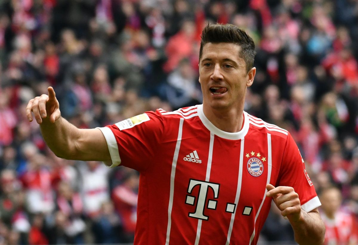 LEWANDOWSKI NA ODLASKU Manchester United napravio prvi korak