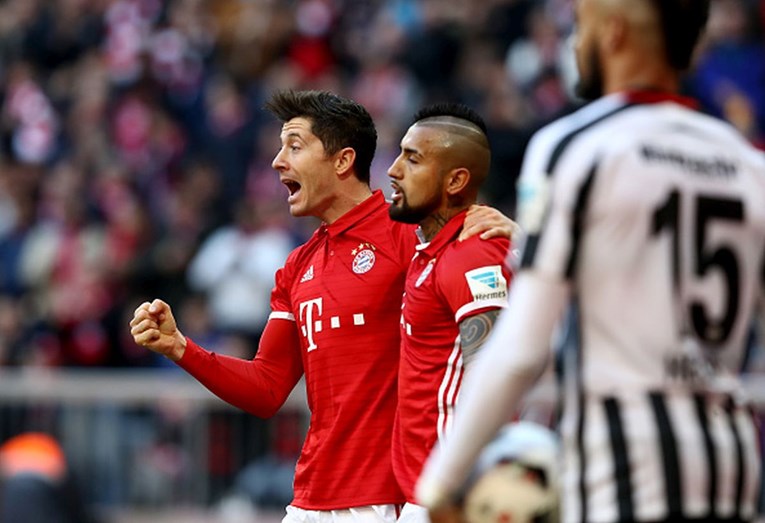 Bayern produžio krizu Kovača, porazi Leipziga i Dortmunda