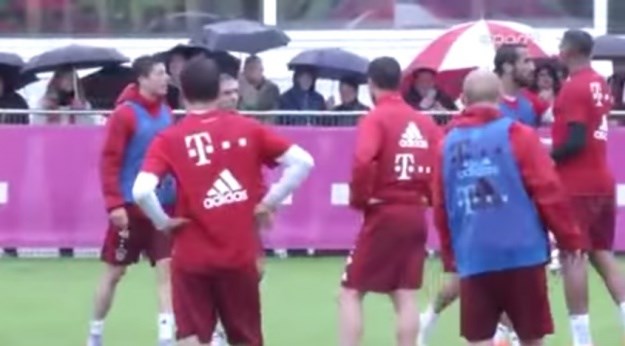 Okršaj između Lewandowskog i Boatenga na treningu Bayerna