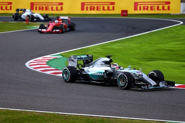 Povratak dominacije Mercedesa: Hamilton u Suzuki slavio ispred Rosberga