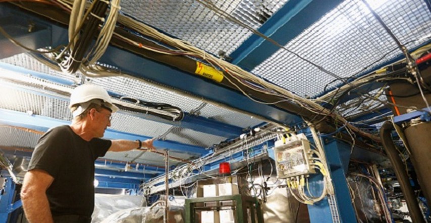 CERN-ov Veliki hadronski sudarač odjednom prestao raditi: Uvukla se lasica i pregrizla kabel
