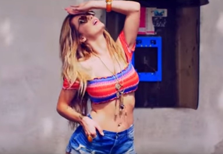 VIDEO "Glupacho moja": Ugasite zvučnike, Lidija Bačić ima novi seksi spot
