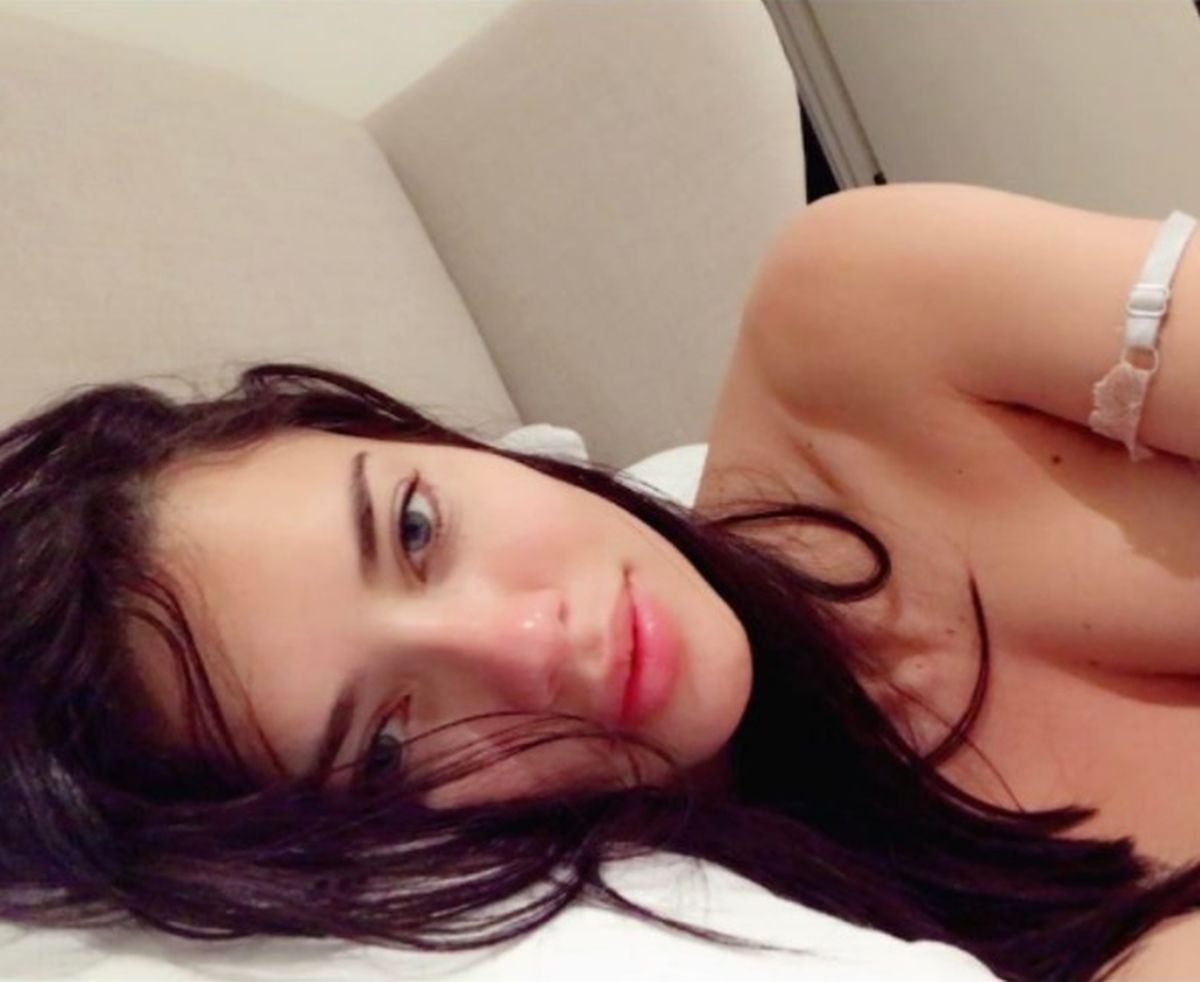 "Zašto Instagram ovo ne obriše?": Adriana Lima šokirala obožavatelje golom fotkom