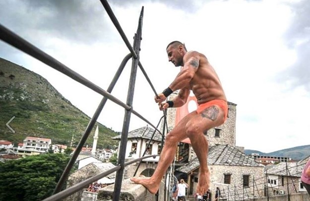 FOTO Završeni 450. mostarski skokovi: Upoznajte zgodnog Mostarca koji je pobijedio 10. put