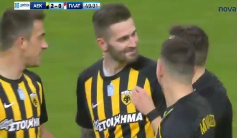 Marko Livaja s dva sjajna gola doveo AEK na vrh grčke lige