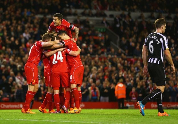 Velika večer na Anfieldu: Liverpool se prisjetio Hillsborougha i pobijedio Newcastle