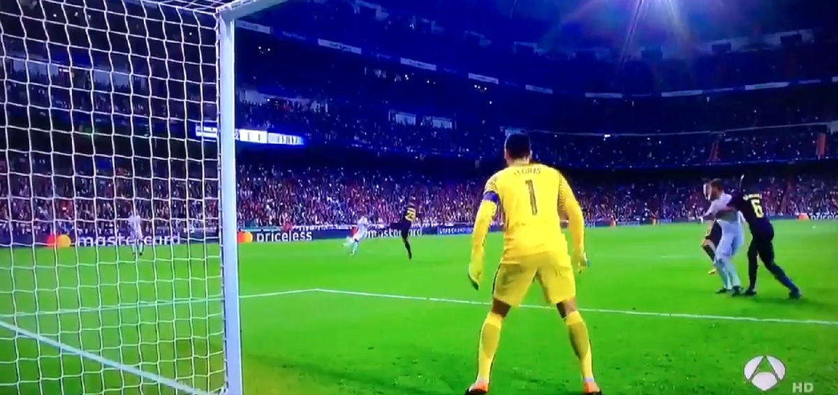 OBRANA SEZONE Lloris nevjerojatnom obranom skinuo zicer Benzemi s tri metra