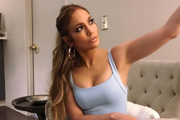 48-godišnja Jennifer Lopez pokazala kako danas izgleda njena slavna guza