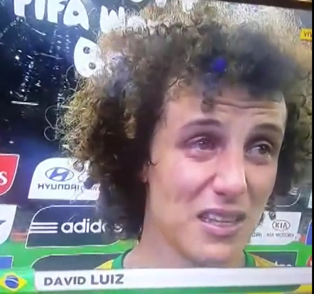 Rupa zvana David Luiz u FIFA-inoj momčadi godine?! Cijeli svijet smije se tome